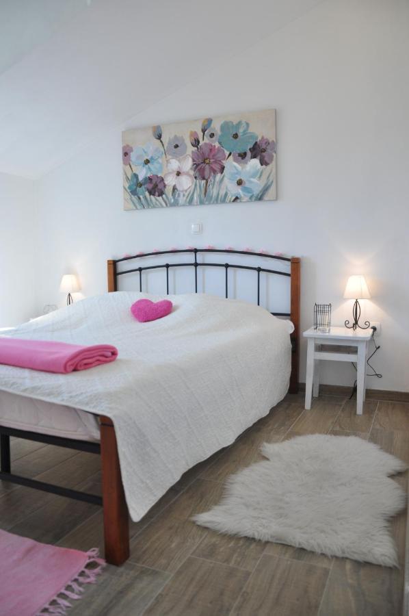 Apartmani Carnizza Ražanac Buitenkant foto